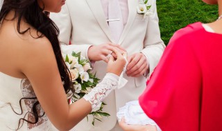 梦境交织的情感纠葛，解析梦到和自己的前男友结婚的深层含义
